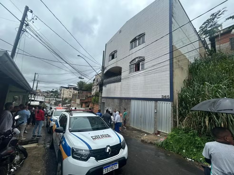 Homem mata o próprio pai, madrasta, irmãs e sobrinho em Juiz de Fora